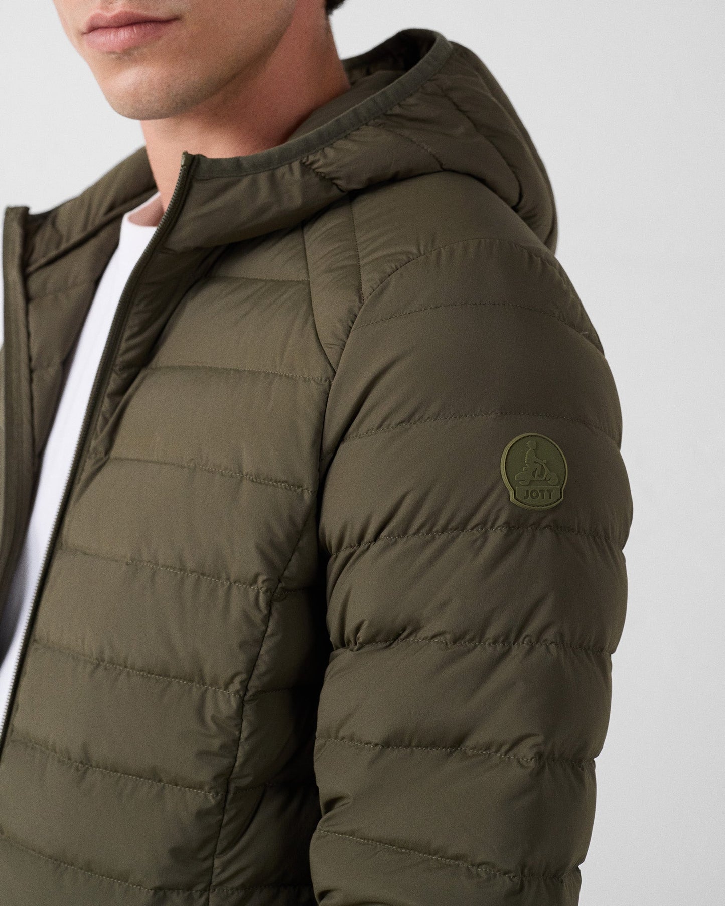 Doudoune légère stretch à capuche Army Frantz