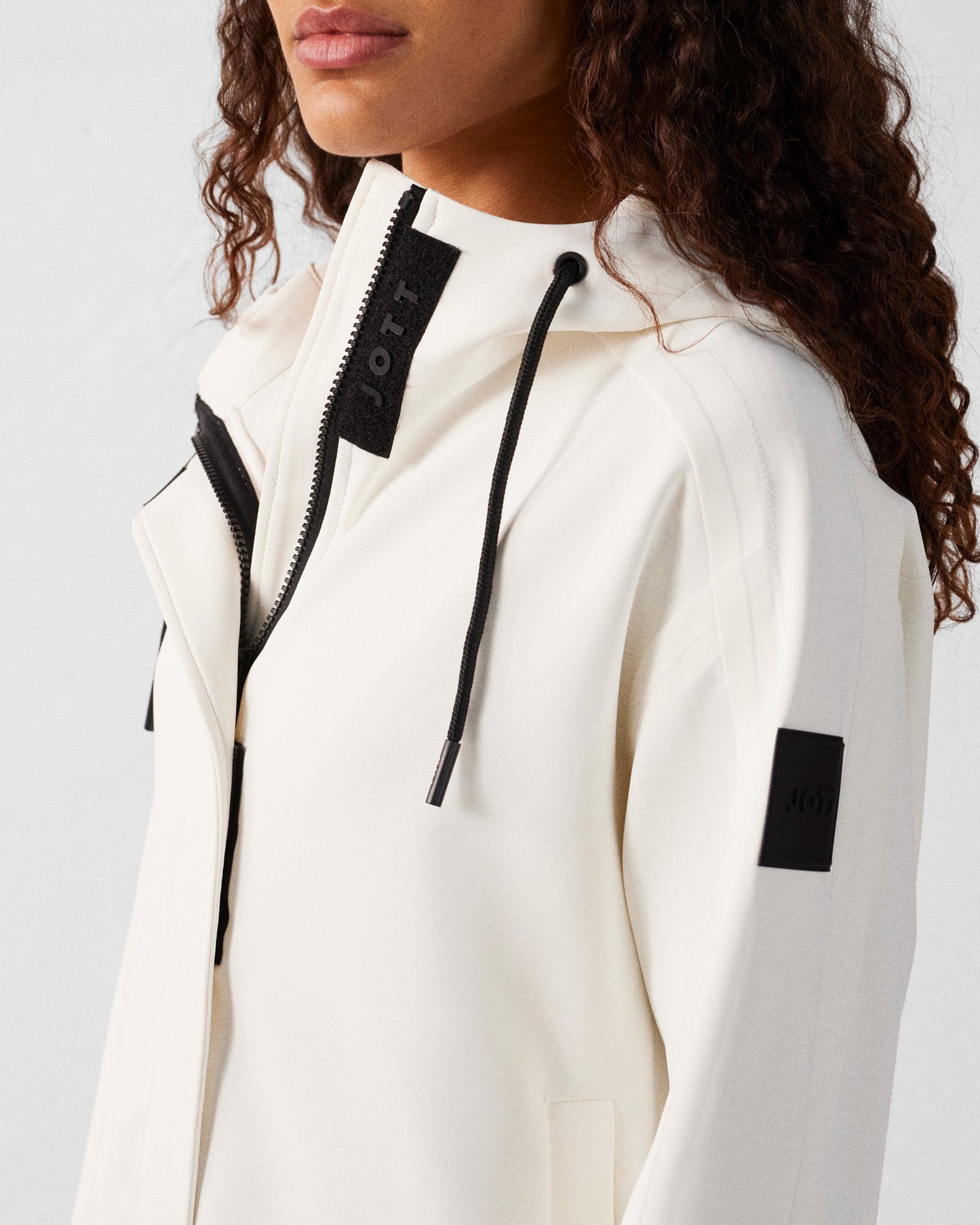 Veste courte bimatière 'oversize' Blanc Ellen