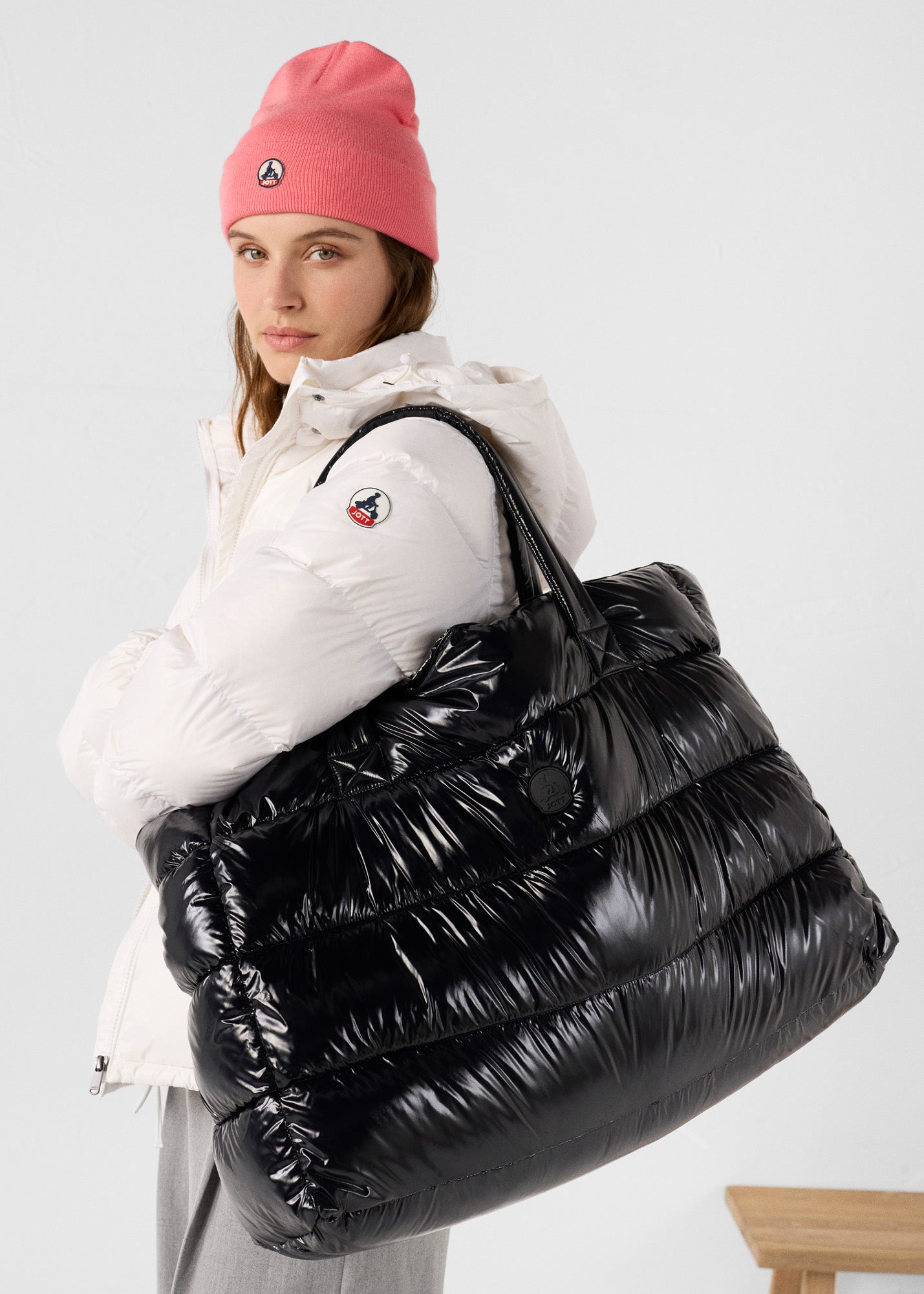 Maxi totebag laqué Noir Leina laquée