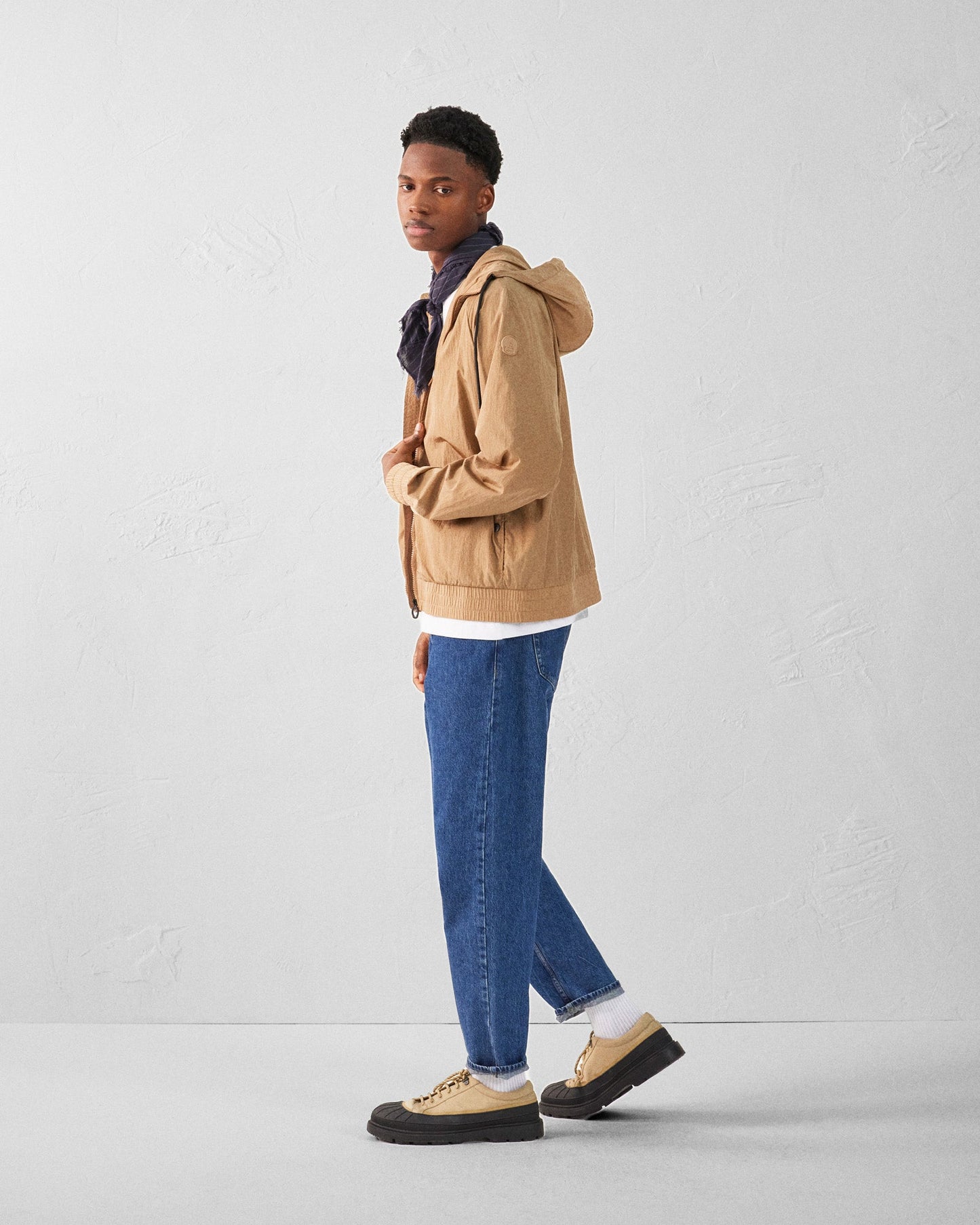 Blouson coupe-vent léger à capuche Fauve Storm