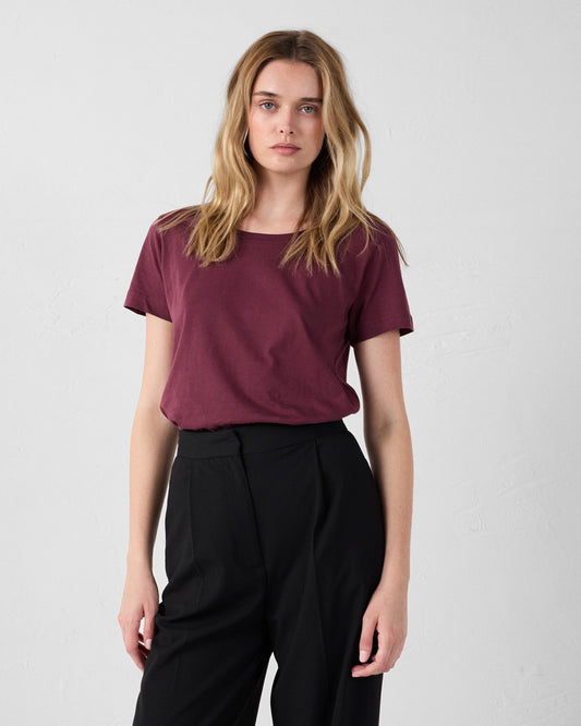 T-Shirt à col rond Cerise noire Lucia