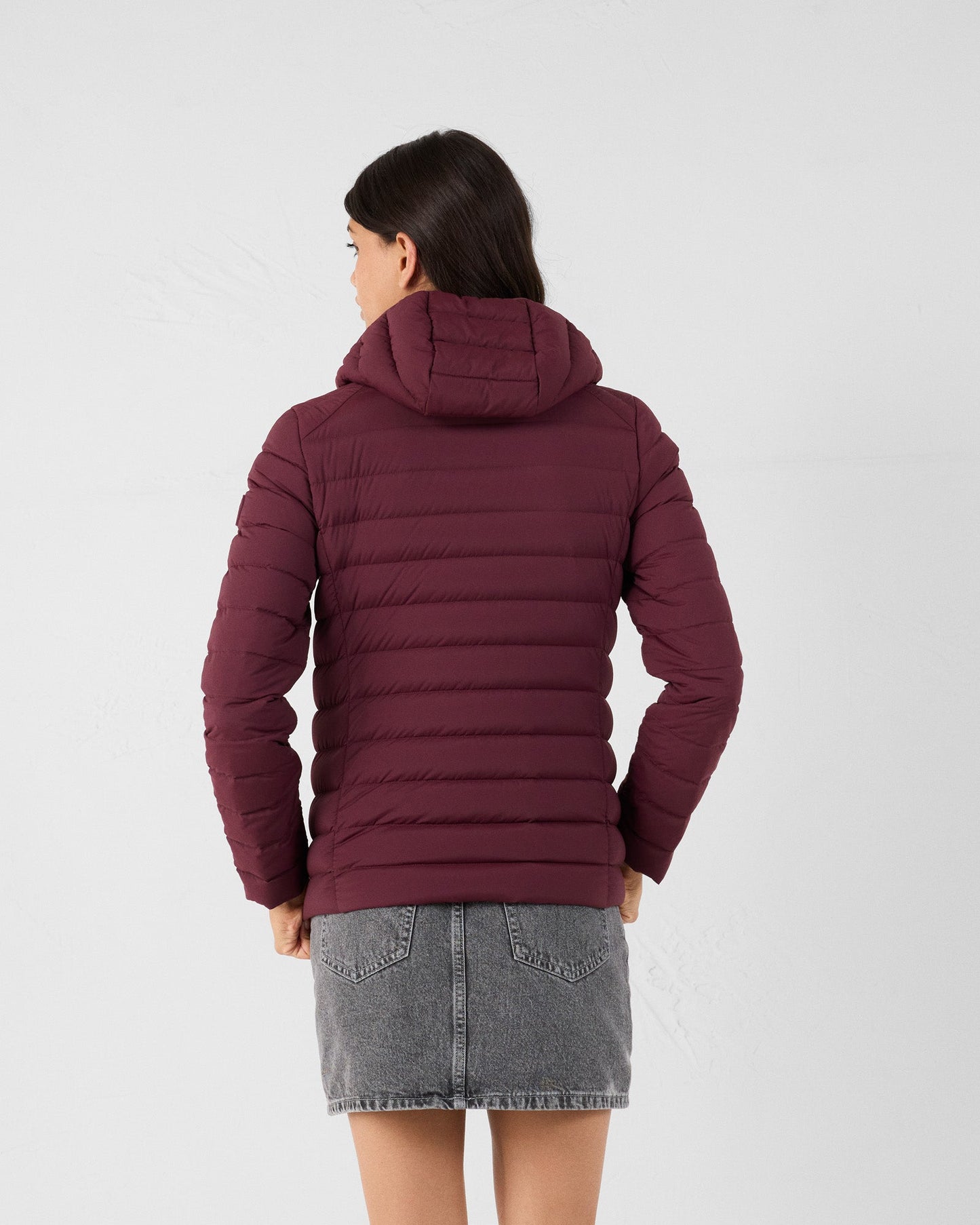 Doudoune à capuche stretch légère Cerise noire Salma