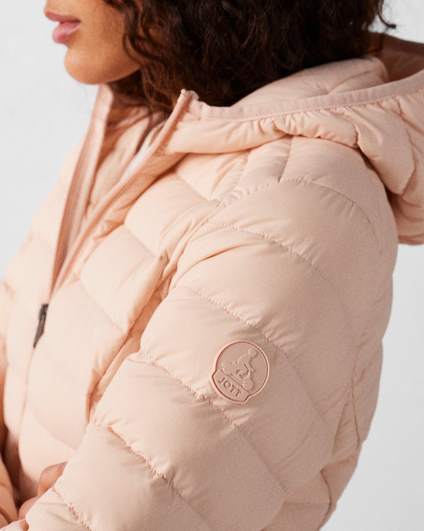 Doudoune à capuche stretch légère Pêche clair Salma