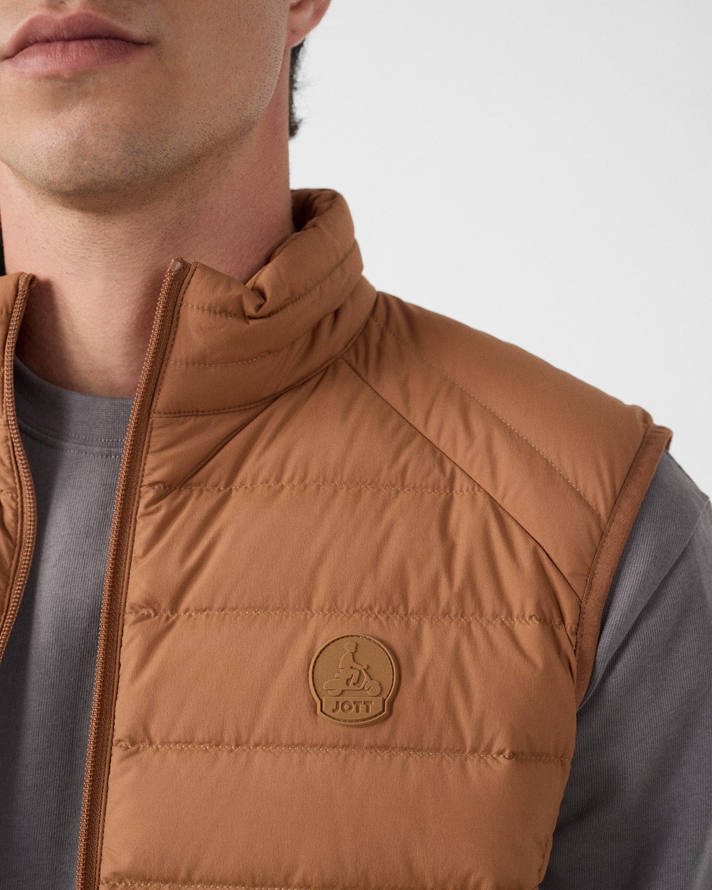 Doudoune sans manches stretch Sucre roux Arafo