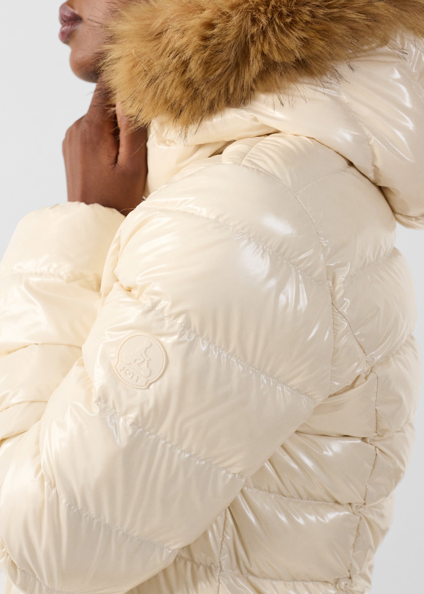 Doudoune à capuche Grand Froid Naturel Luxe laquée