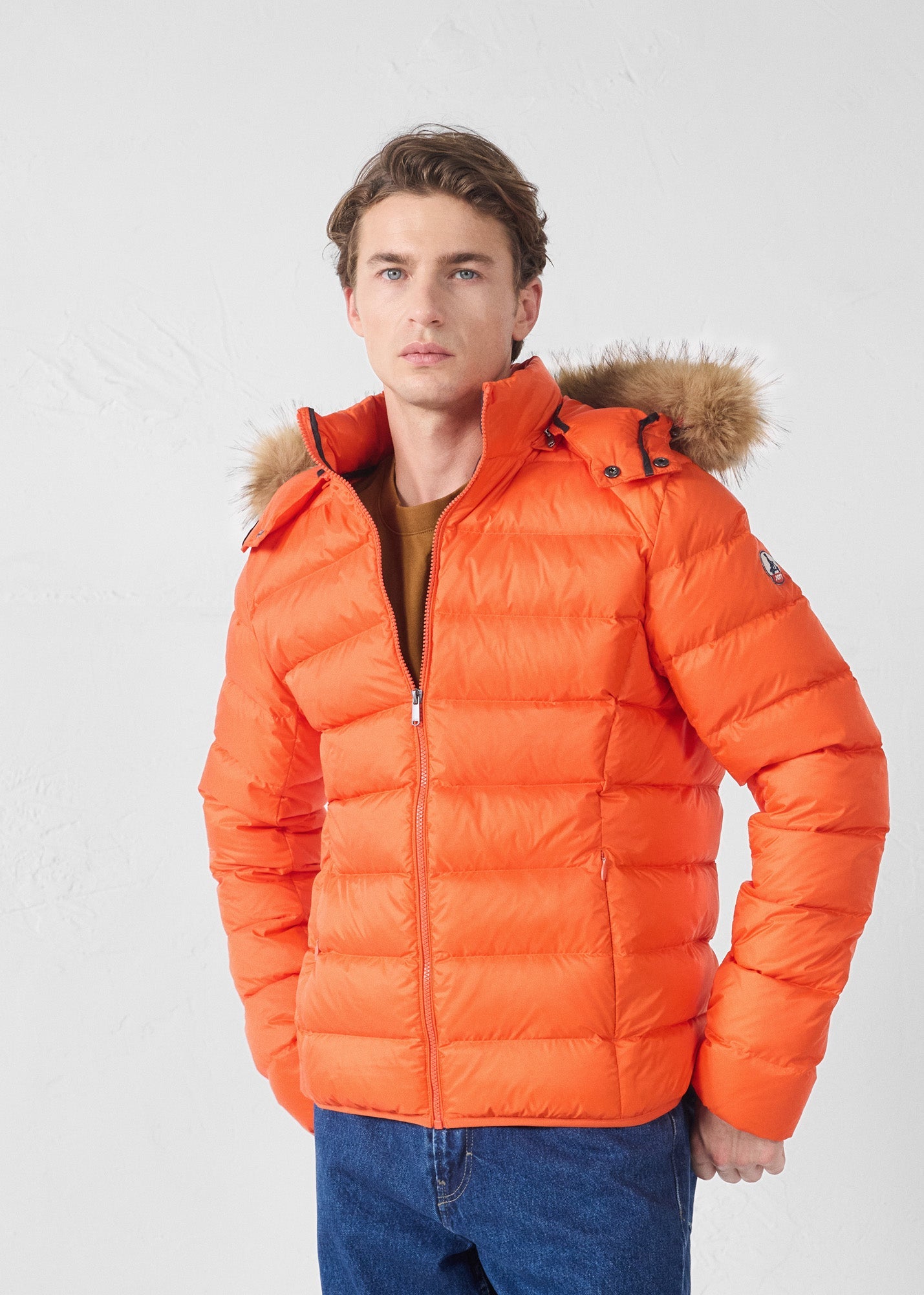 Doudoune courte à capuche Rouge feu Prestige