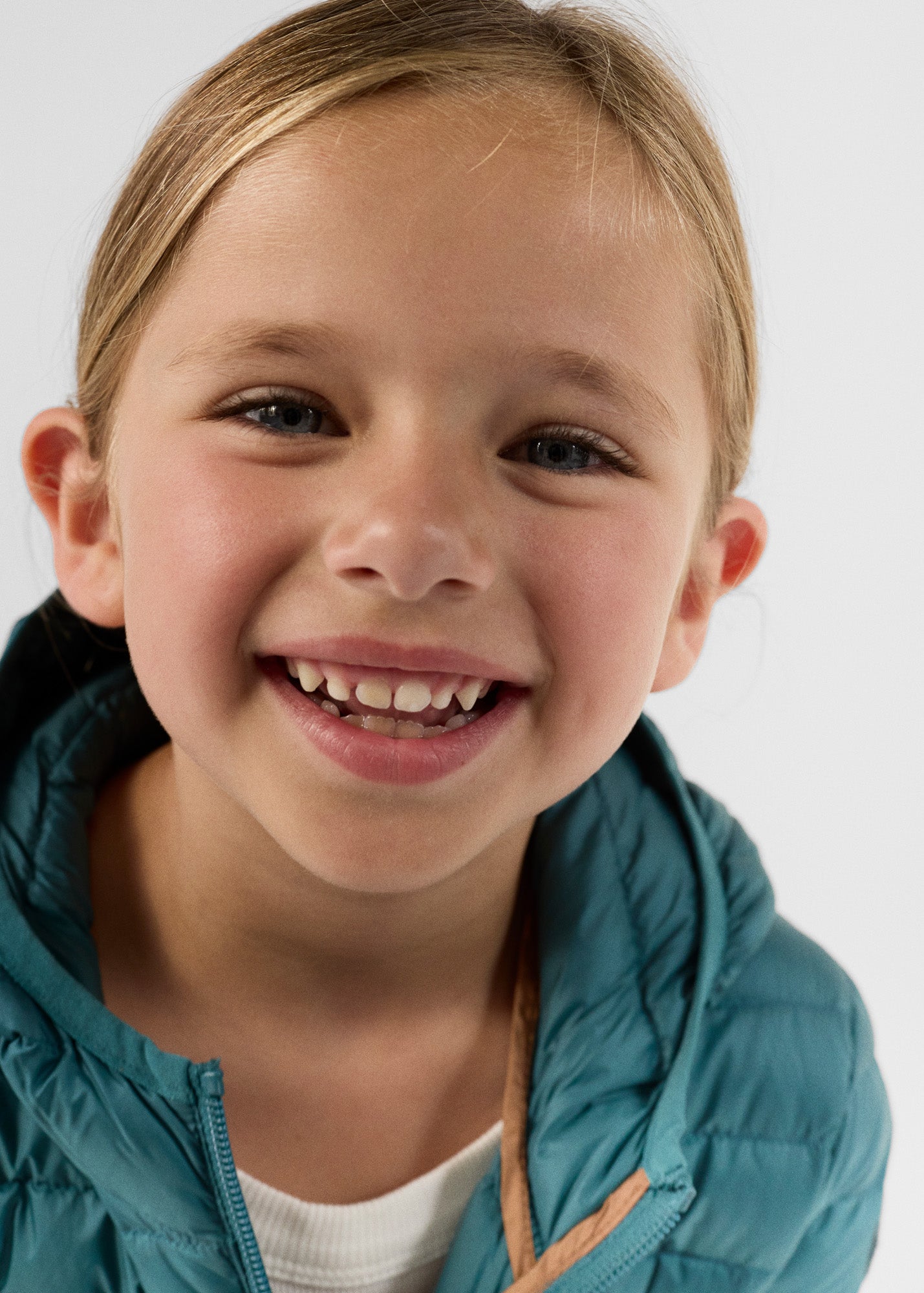 Doudoune légère à capuche enfant Deep lake Carla