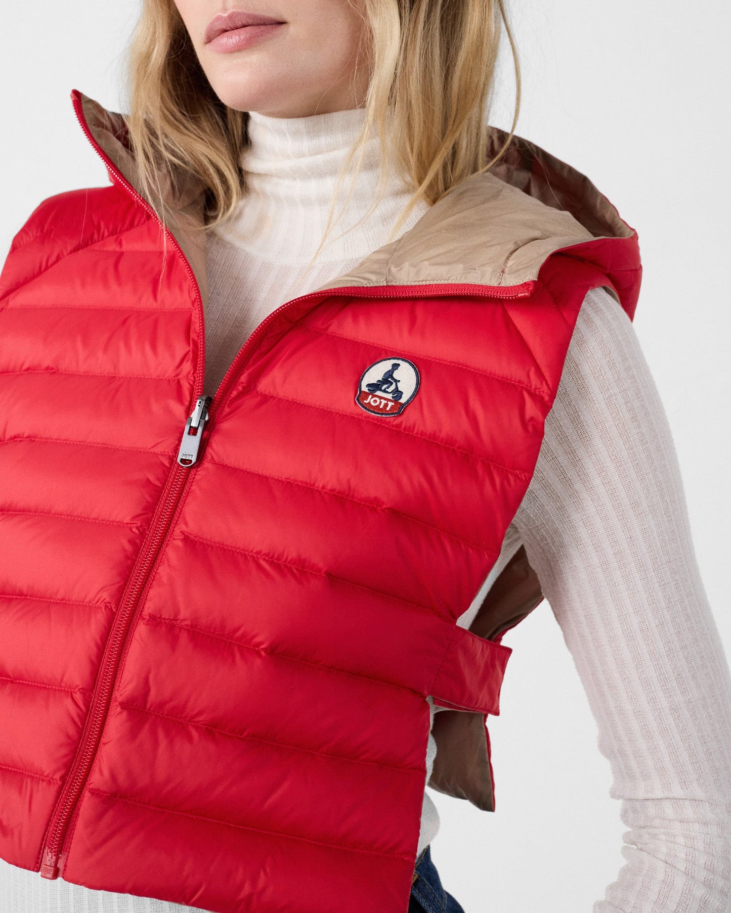 Capuche Rouge carmin Alae