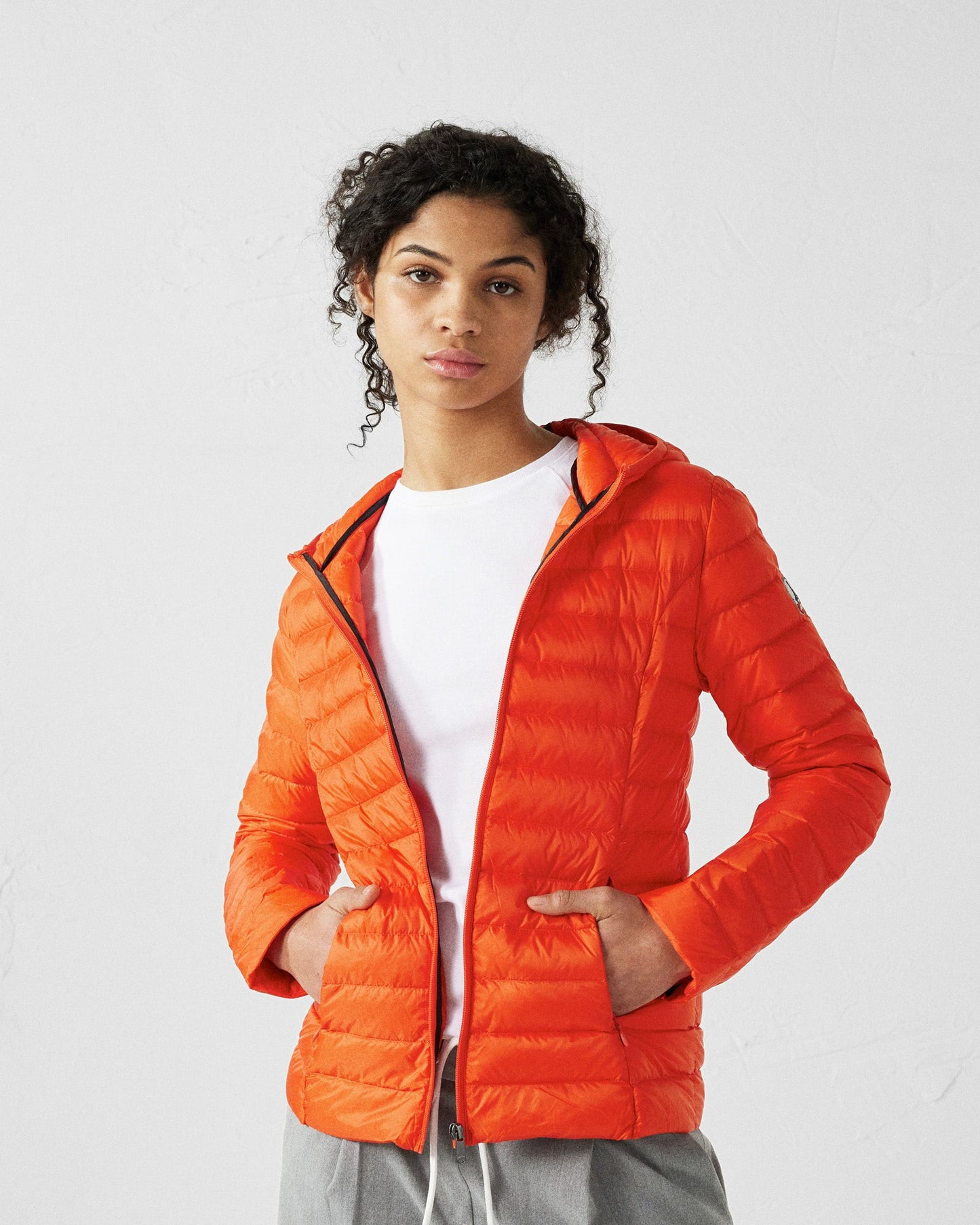 Doudoune légère à capuche Rouge feu Cloe